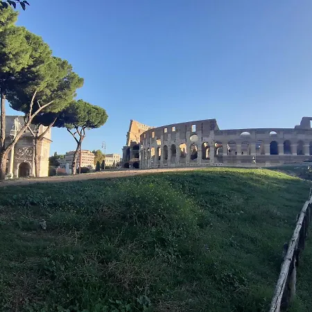 A Cento Passi Dal Colosseo Apartment