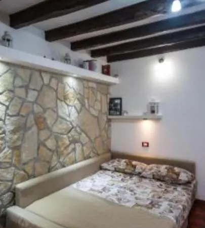 A Cento Passi Dal Colosseo Apartment
